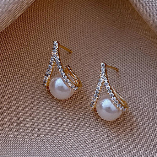 2 Pairs of Elegant Pearl & Bow Stud Earrings